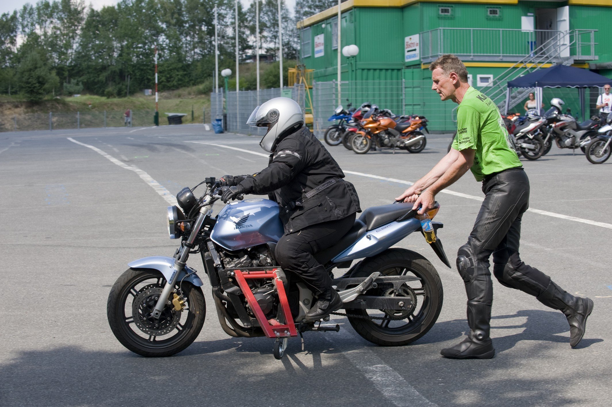 Motorrad-Sicherheitstraining-Schraeglagentraining-003